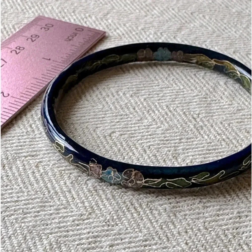 Vintage Cloisonné Navy Blue Bangle Bracelet Pastel Blue, Pink, Green & Gold - Picture 9 of 9